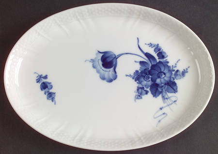Blue Flowers Curved) Medium Oval Tray