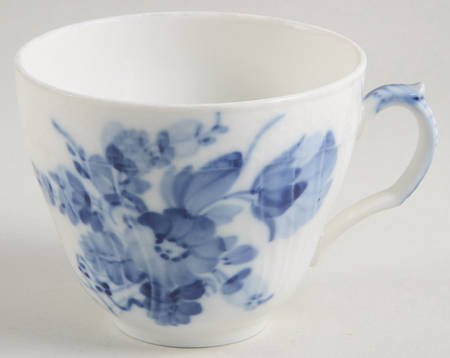Blue Flowers Curved) Flat Cup