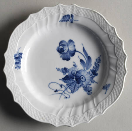 Blue Flowers Curved) Bread & Butter Plate