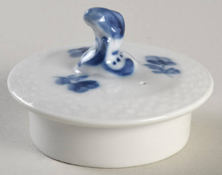 Blue Flowers Curved) Lid for Teapot