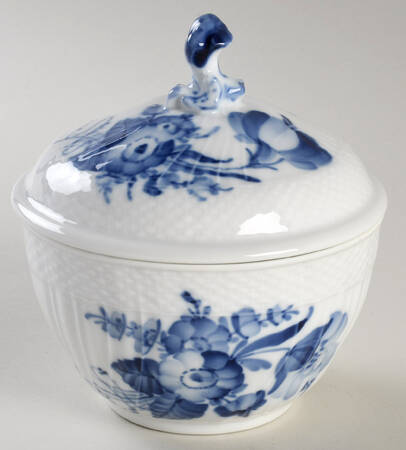 Blue Flowers Curved) Sugar Bowl & Lid