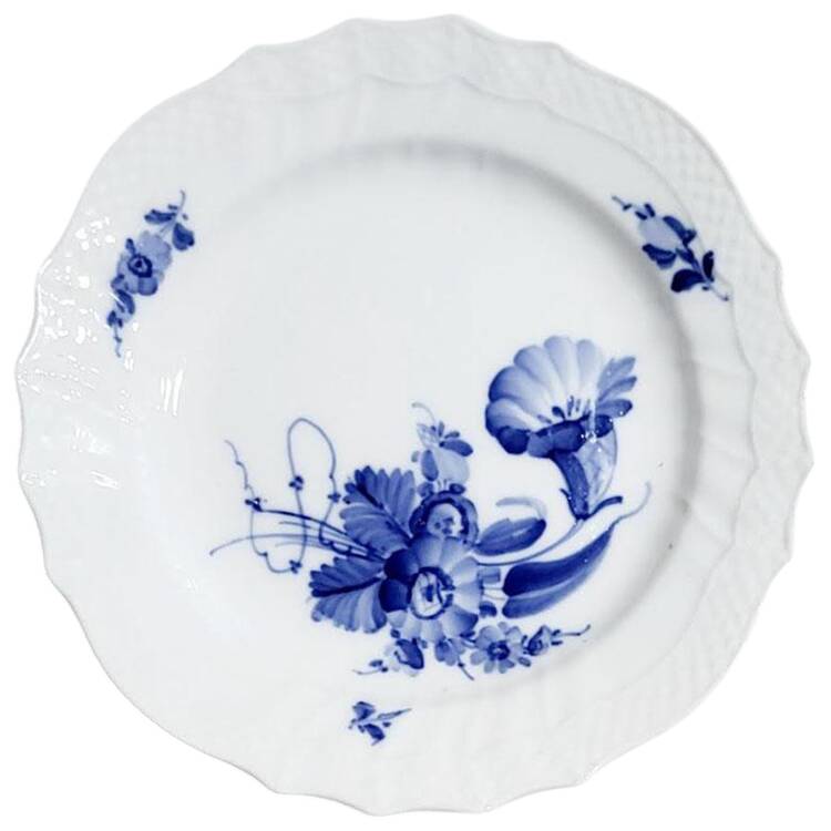 Blue Flowers Curved) Dinner Plate