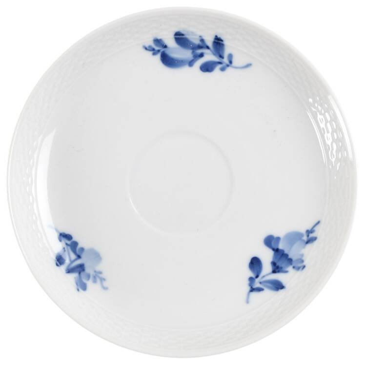 Blue Flowers Curved) Saucer for Flat Cup
