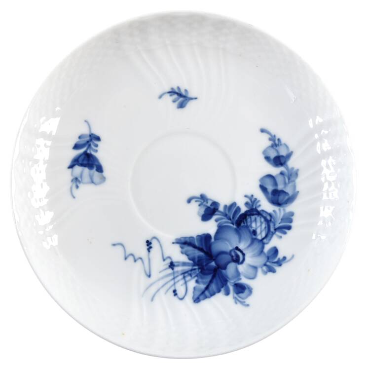 Blue Flowers Curved) Saucer for Flat Cup
