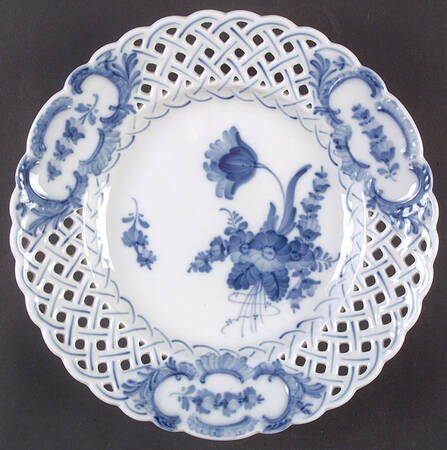 Blue Flowers Curved) Pierced Edge Luncheon Plate