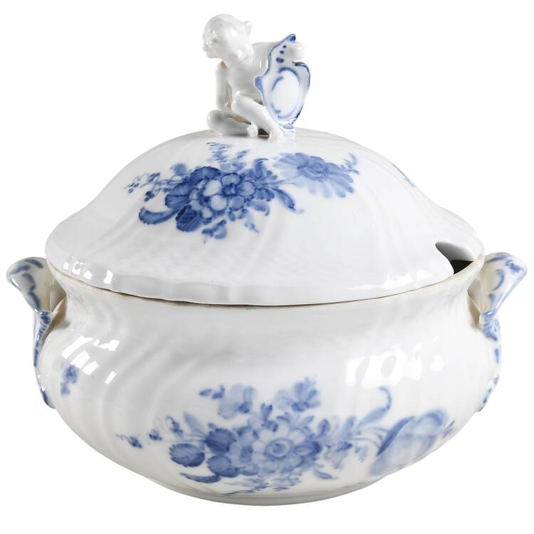Blue Flowers Curved) Tureen & Lid