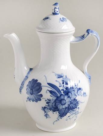 Blue Flowers Curved) Coffee Pot & Lid