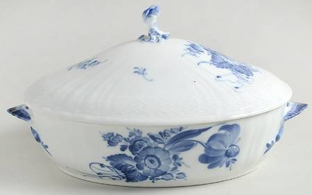 Blue Flowers Curved) Oval Covered Vegetable