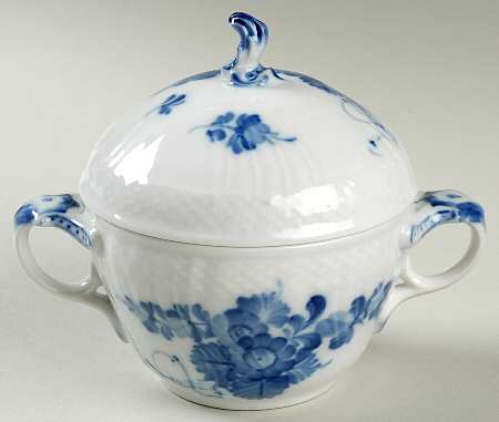 Blue Flowers Curved) Sugar Bowl & Lid