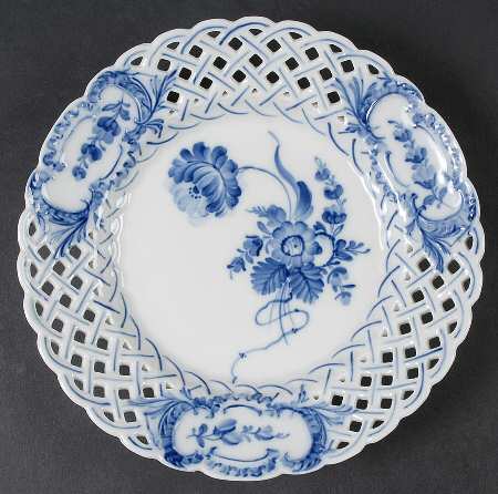 Blue Flowers Curved) Pierced Edge Luncheon Plate