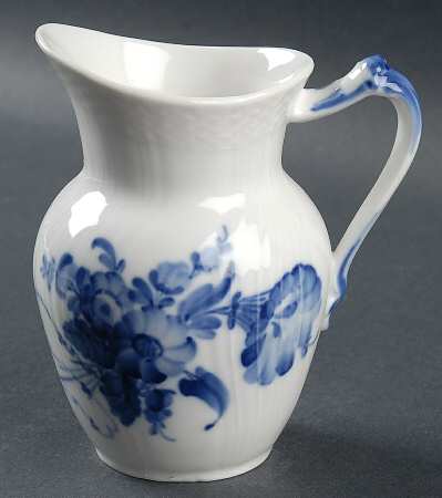 Blue Flowers Curved) Creamer