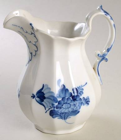 Blue Flowers 24 Oz Pitcher