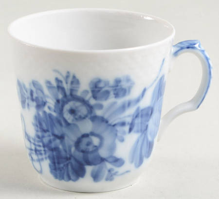 Blue Flowers Braided Flat Demitasse Cup