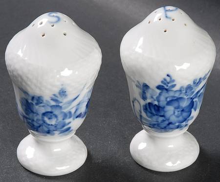 Blue Flowers Braided Salt & Pepper Set