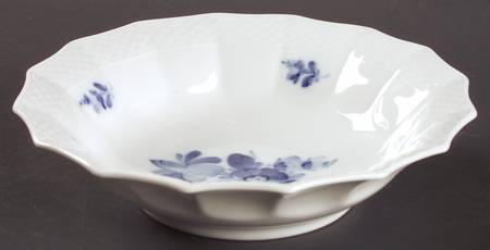 Blue Flowers Braided Pickle Dish