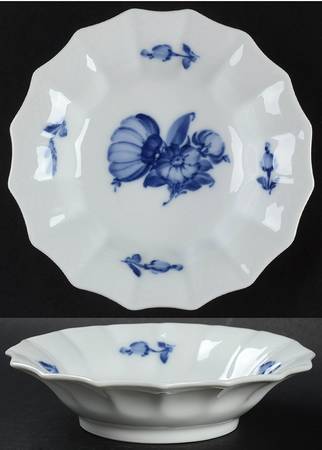 Blue Flowers Braided Pickle Dish