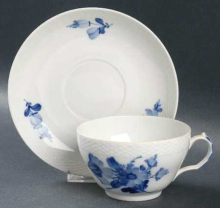 Blue Flowers Braided Oversized Cup & Saucer Set