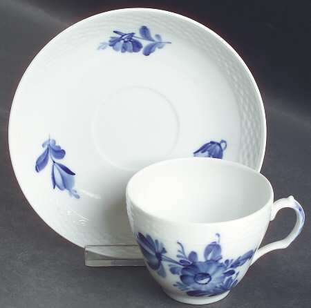 Blue Flowers Braided Flat Cup & Saucer Set