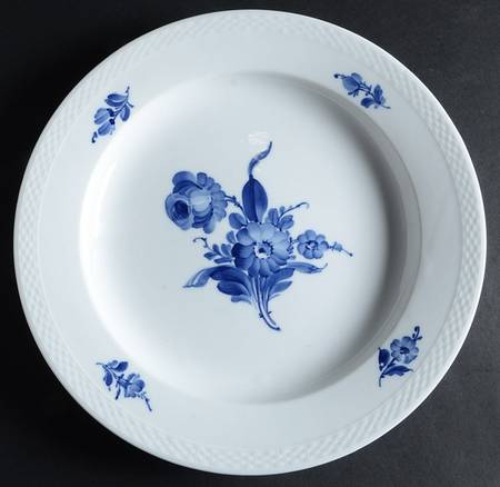 Blue Flowers Braided 11" Chop Plate (Round Platter)