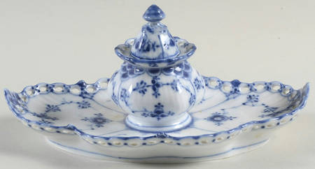 Blue Fluted Full Lace (No Trim) Ink Well & Lid