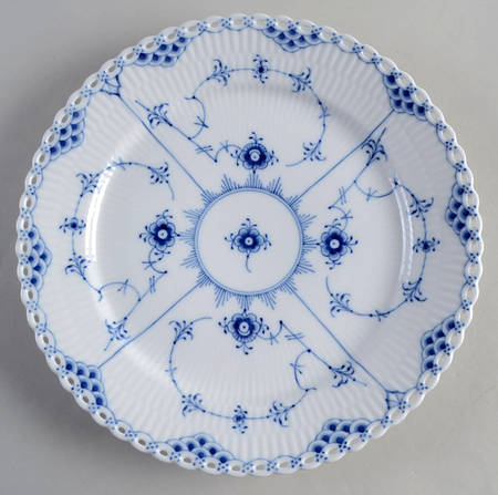 Blue Fluted Full Lace (No Trim) Large Dinner Plate