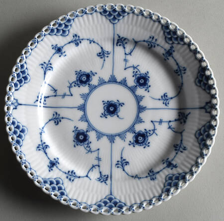 Blue Fluted Full Lace (No Trim) Salad Plate