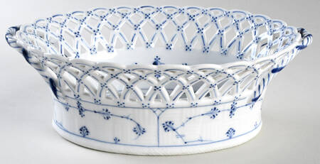 Blue Fluted Full Lace (No Trim) 10" Open Weave Fruit Basket