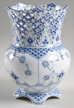 Blue Fluted Full Lace (No Trim) 8" Vase