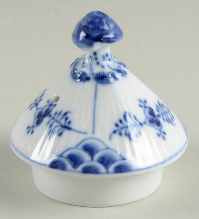 Blue Fluted Full Lace (No Trim) Lid for Small Teapot