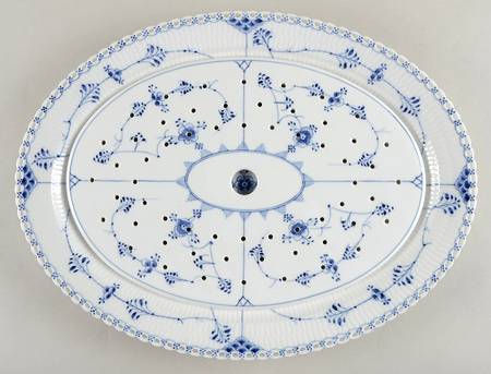 Blue Fluted Full Lace (No Trim) 18" Oval Platter & Strainer