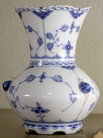 Blue Fluted Full Lace (No Trim) 8" Vase