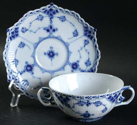 Blue Fluted Full Lace (No Trim) Flat Bouillon Cup