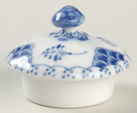 Blue Fluted Full Lace (No Trim) Lid for Chocolate Pot