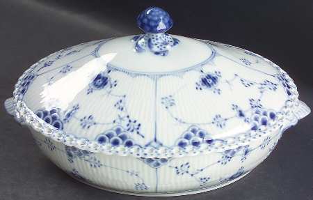 Blue Fluted Full Lace (No Trim) Oval Covered Vegetable