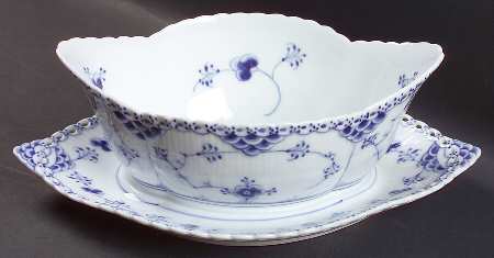 Blue Fluted Full Lace (No Trim) Gravy Boat with Attached Underplate