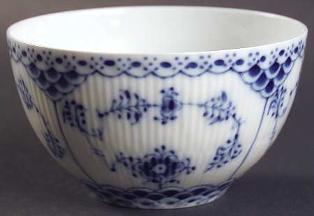 Blue Fluted Full Lace (No Trim) Rice Bowl