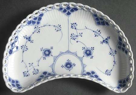 Blue Fluted Full Lace (No Trim) Crescent Salad Plate