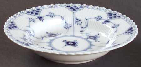 Blue Fluted Full Lace (No Trim) Rim Fruit/Dessert (Sauce) Bowl