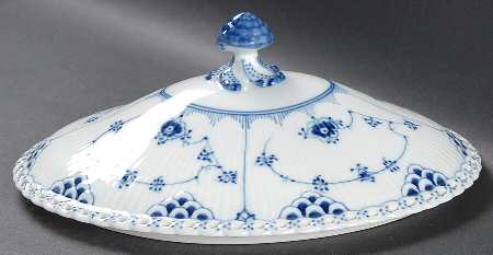 Blue Fluted Full Lace (No Trim) Lid for Oval Vegetable