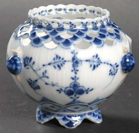Blue Fluted Full Lace (No Trim) 3" Vase
