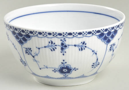 Blue Fluted Half Lace Border (No Trim) Cranberry Bowl