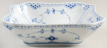 Blue Fluted Half Lace Border (No Trim) 8" Square Vegetable Bowl