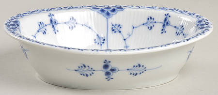Blue Fluted Half Lace Border (No Trim) 7" Oval Vegetable Bowl