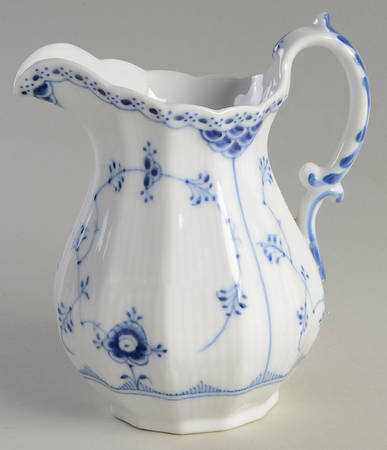 Blue Fluted Half Lace Border (No Trim) 20 Oz Pitcher