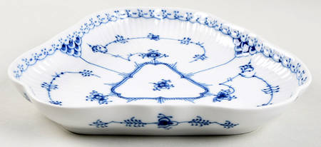 Blue Fluted Half Lace Border (No Trim) Triangular Cake Plate