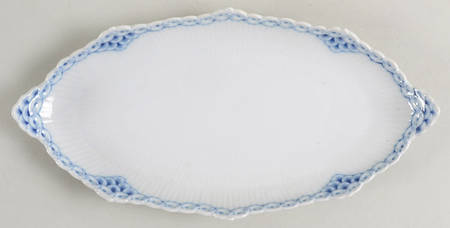 Blue Fluted Half Lace Border (No Trim) Relish