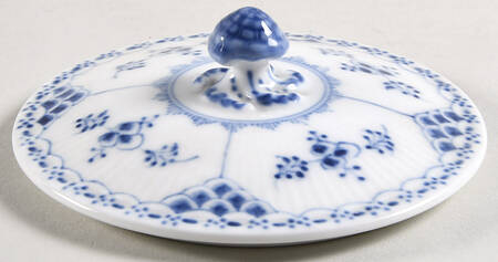 Blue Fluted Half Lace Border (No Trim) Lid for Flat Cream Soup Bowl