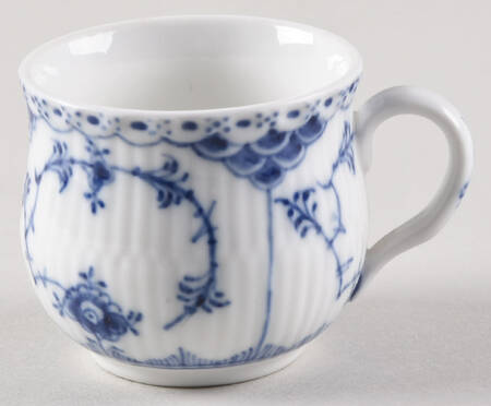 Blue Fluted Half Lace Border (No Trim) Mustard Jar No Lid