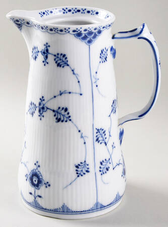 Blue Fluted Half Lace Border (No Trim) Chocolate Pot No Lid