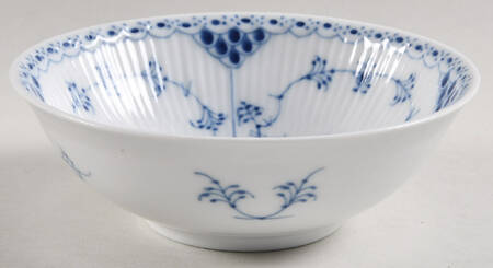 Blue Fluted Half Lace Border (No Trim) Coupe Cereal Bowl